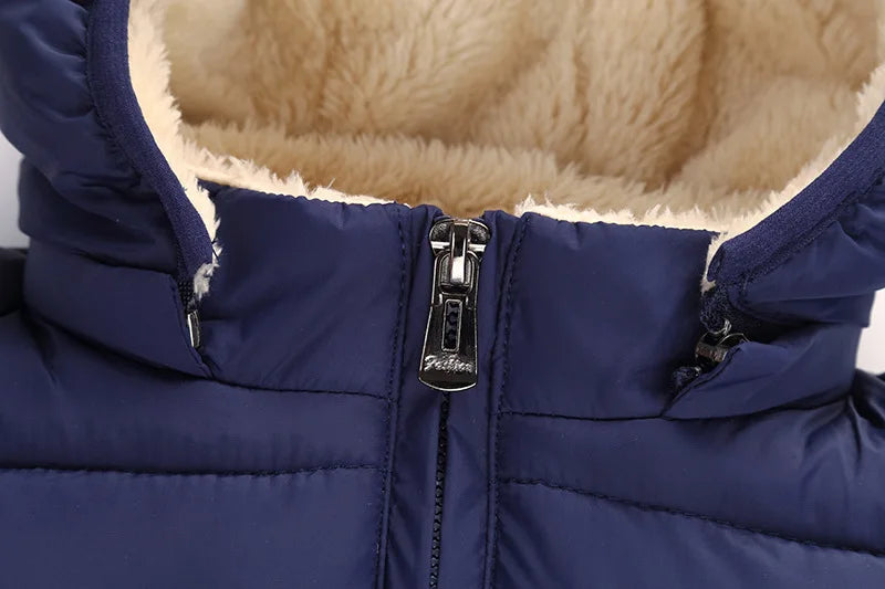 Winter Thick Jackets for Kids: Warm Plush Coats with Fur Hood for Boys and Girls (1-6 Years).