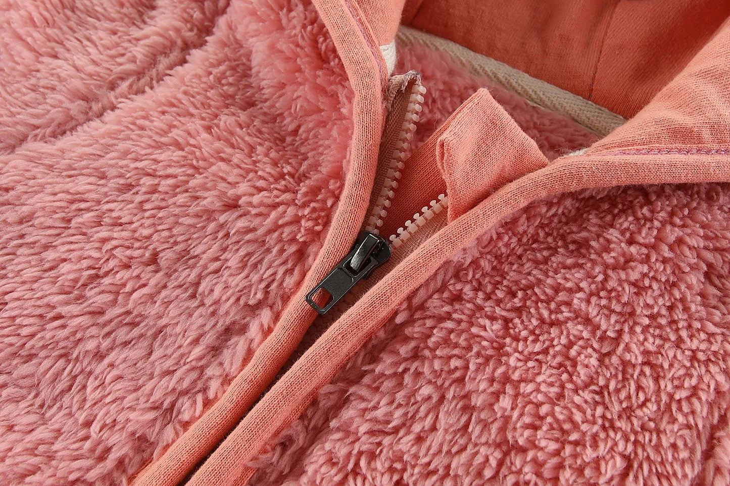 Adorable Spring and Autumn Fleece Coat for Children aged 0-3 years. Featuring cute bear ears and long sleeves.