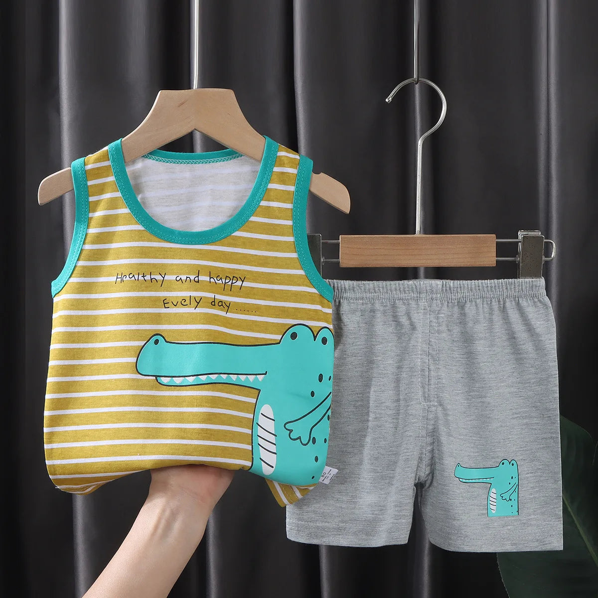 2-Piece Summer Kids' Outfit – Cotton Sleeveless Tank Top and Shorts Set for Boys (9M-8Years)