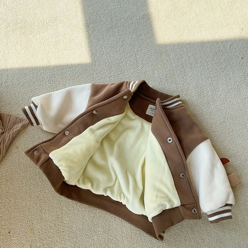 Stylish and Warm Fleece Jacket for Toddler Boys and Girls (0-3 Years).