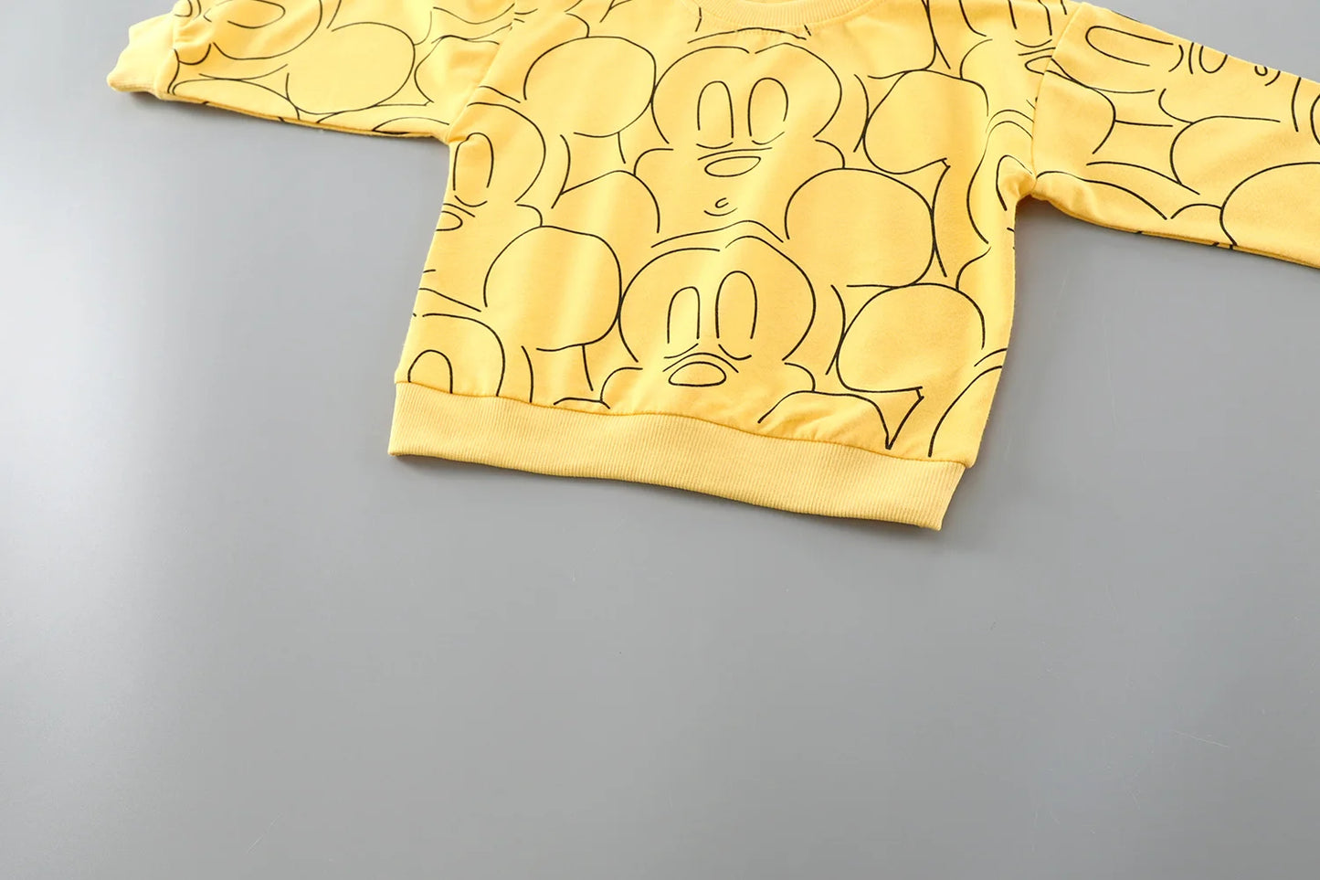 Disney Mickey Long Sleeve Sweatshirt – Fashionable Crewneck Pullover for Boys & Girls (0-3Years)
