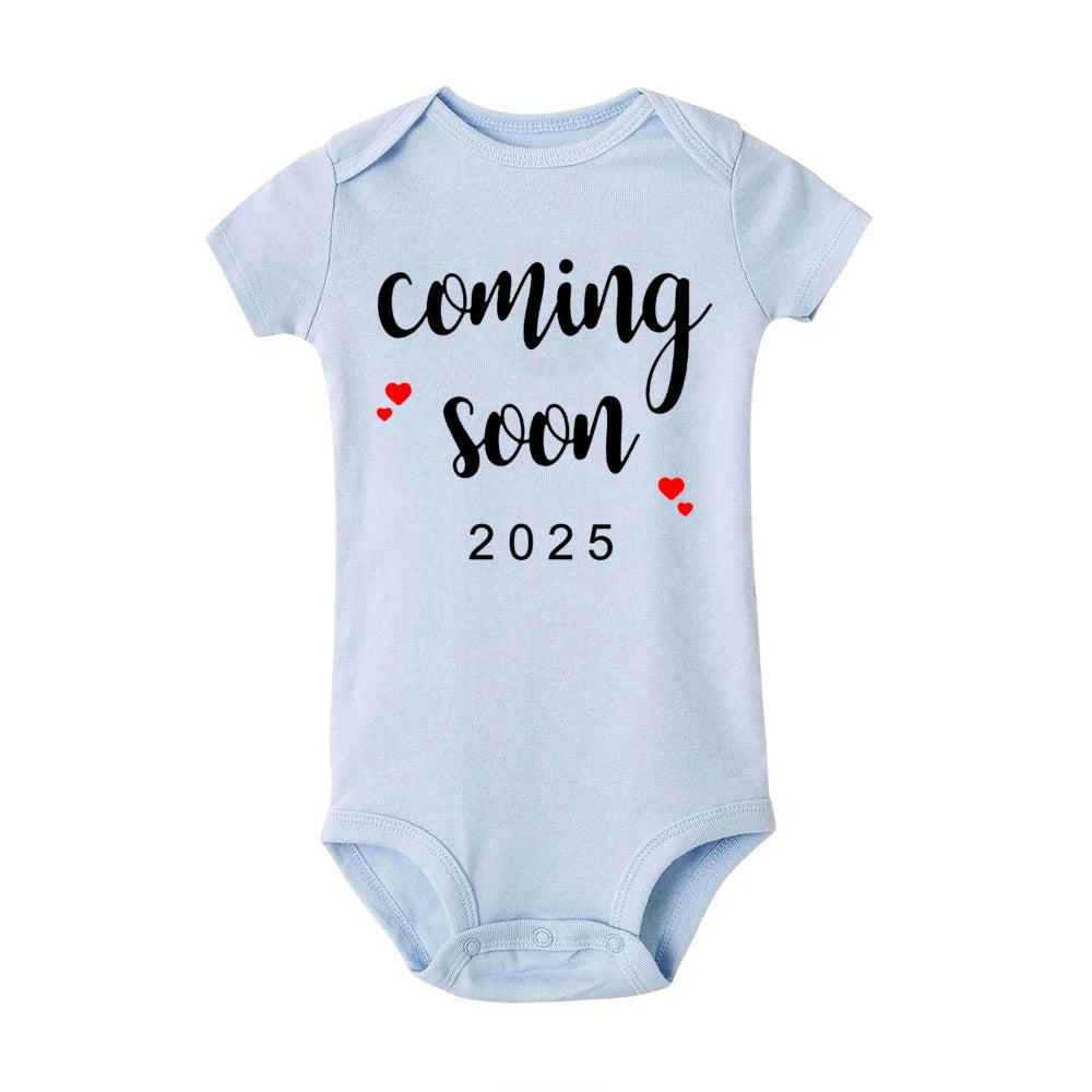 Coming Soon: 2025 Newborn Baby Rompers! Perfect for Summer, our adorable bodysuits for boys and girls are ideal for pregnancy reveals or toddler jumpsuits