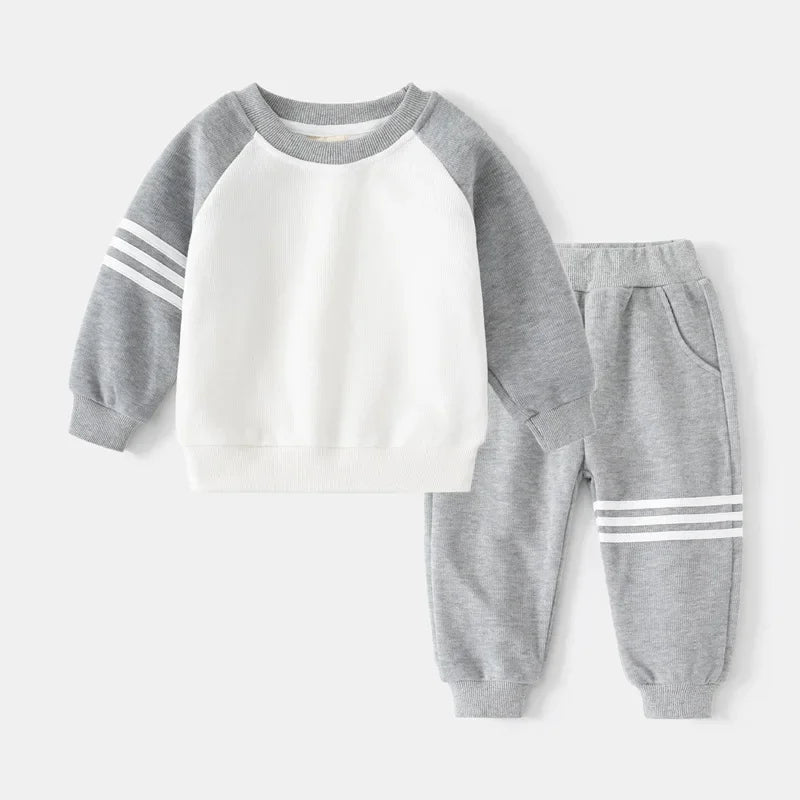 Boys' Two-Piece Tracksuit – Color Patchwork Kids Casual Outfit Set with Tops & Pants (2Years-8Years).