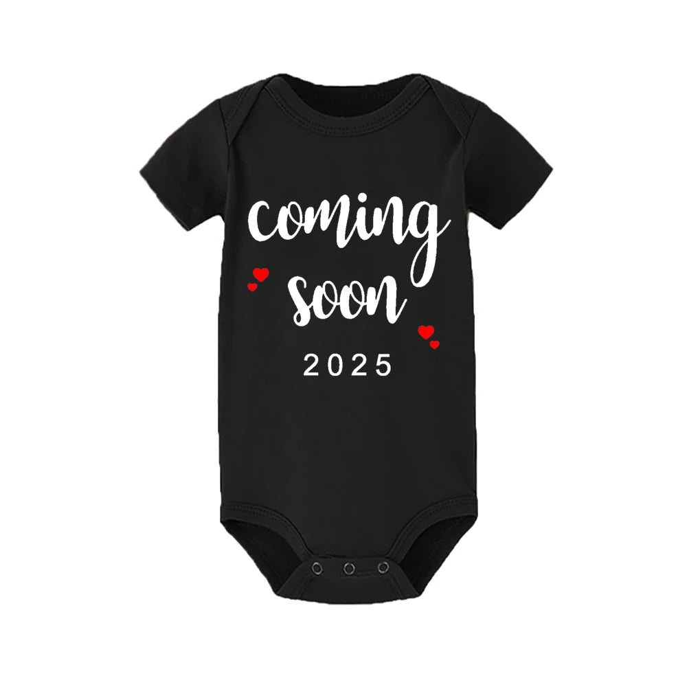 Coming Soon: 2025 Newborn Baby Rompers! Perfect for Summer, our adorable bodysuits for boys and girls are ideal for pregnancy reveals or toddler jumpsuits
