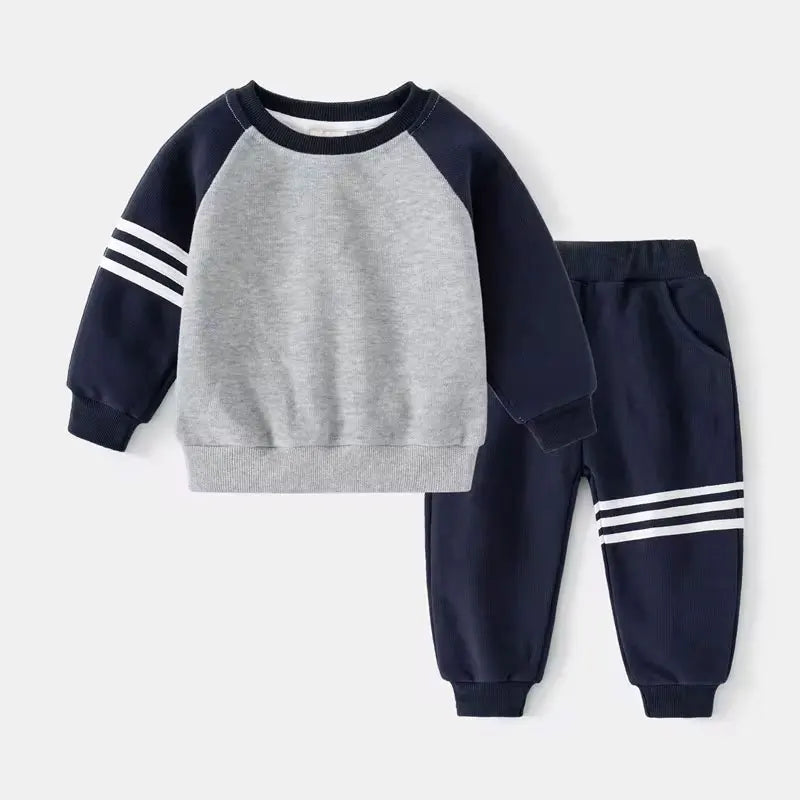 Boys' Two-Piece Tracksuit – Color Patchwork Kids Casual Outfit Set with Tops & Pants (2Years-8Years).