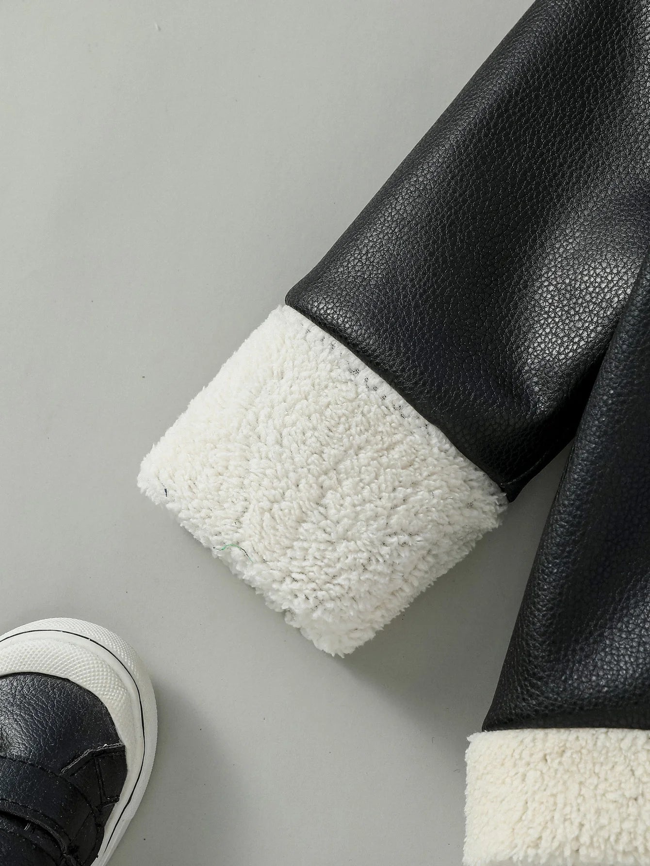 Winter Baby Boys Black Leather Jacket: Stylish Turn-Down Collar Coat for (3M-3Y)