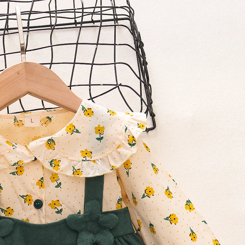 Adorable Autumn Newborn Girls' Long Sleeve Dress – Cartoon Fragmented Flower Lapel Baby Princess Dress with Cute Strap (9M-3Years)